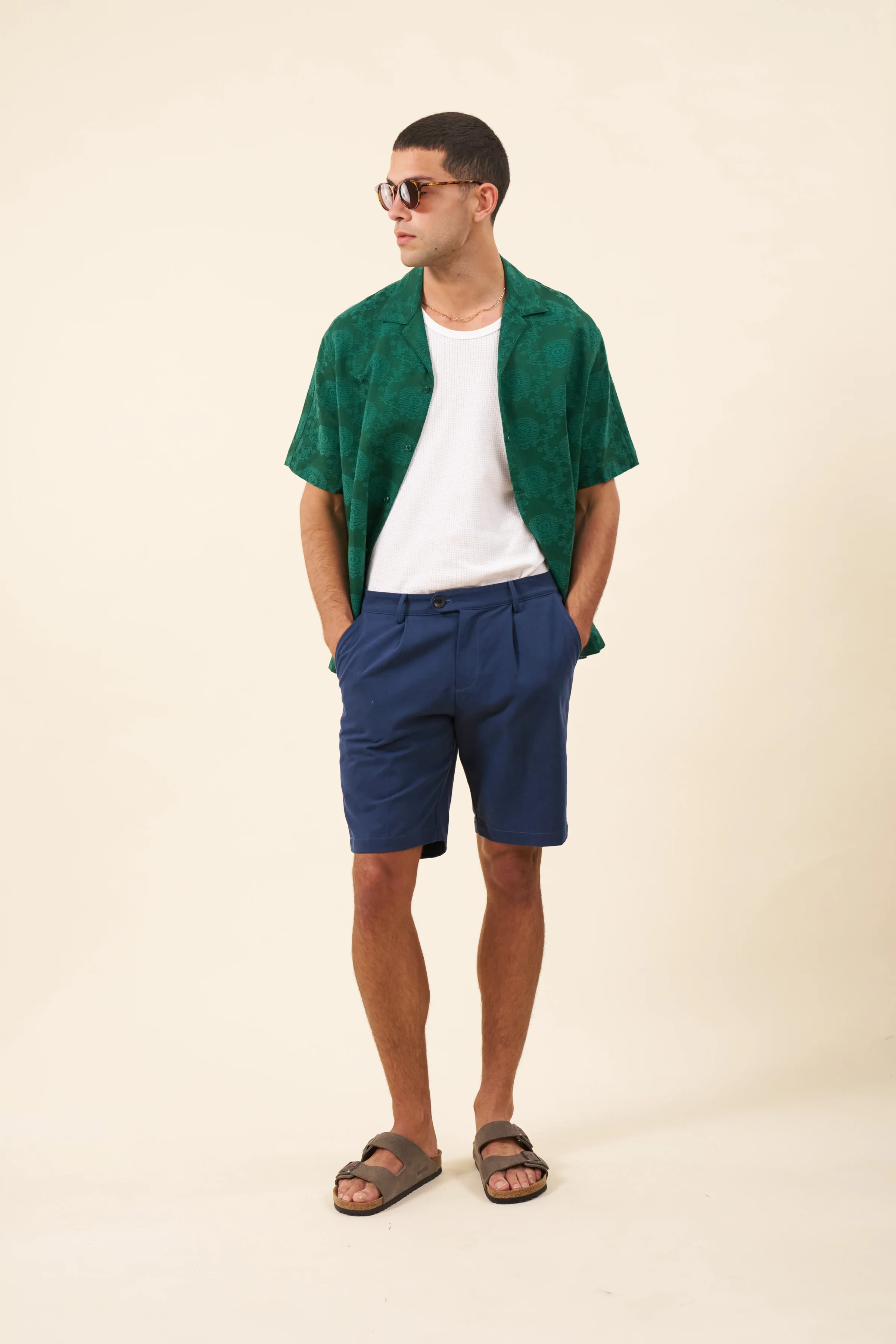 PLEAT SMART CANVAS SHORTS - NAVY - Image 9