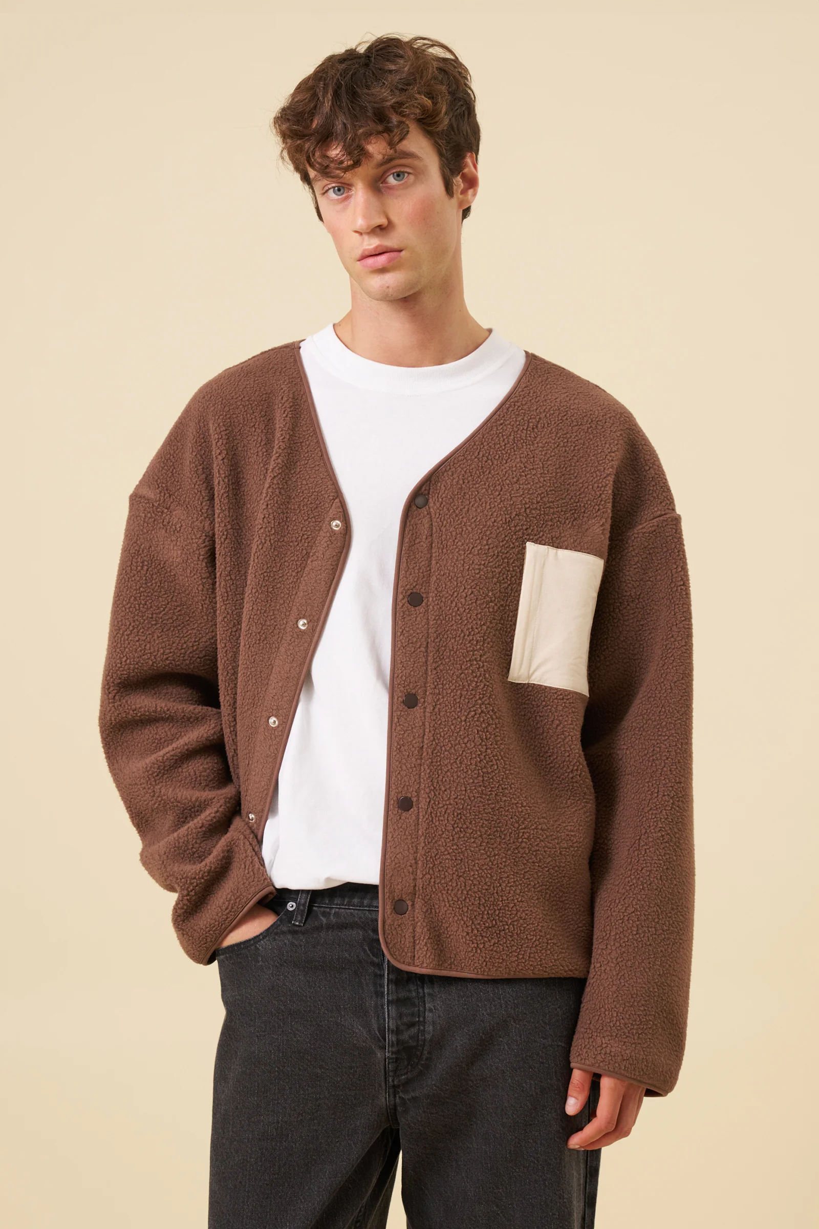 POCKET FLEECE CARDIGAN - BROWN - Image 3