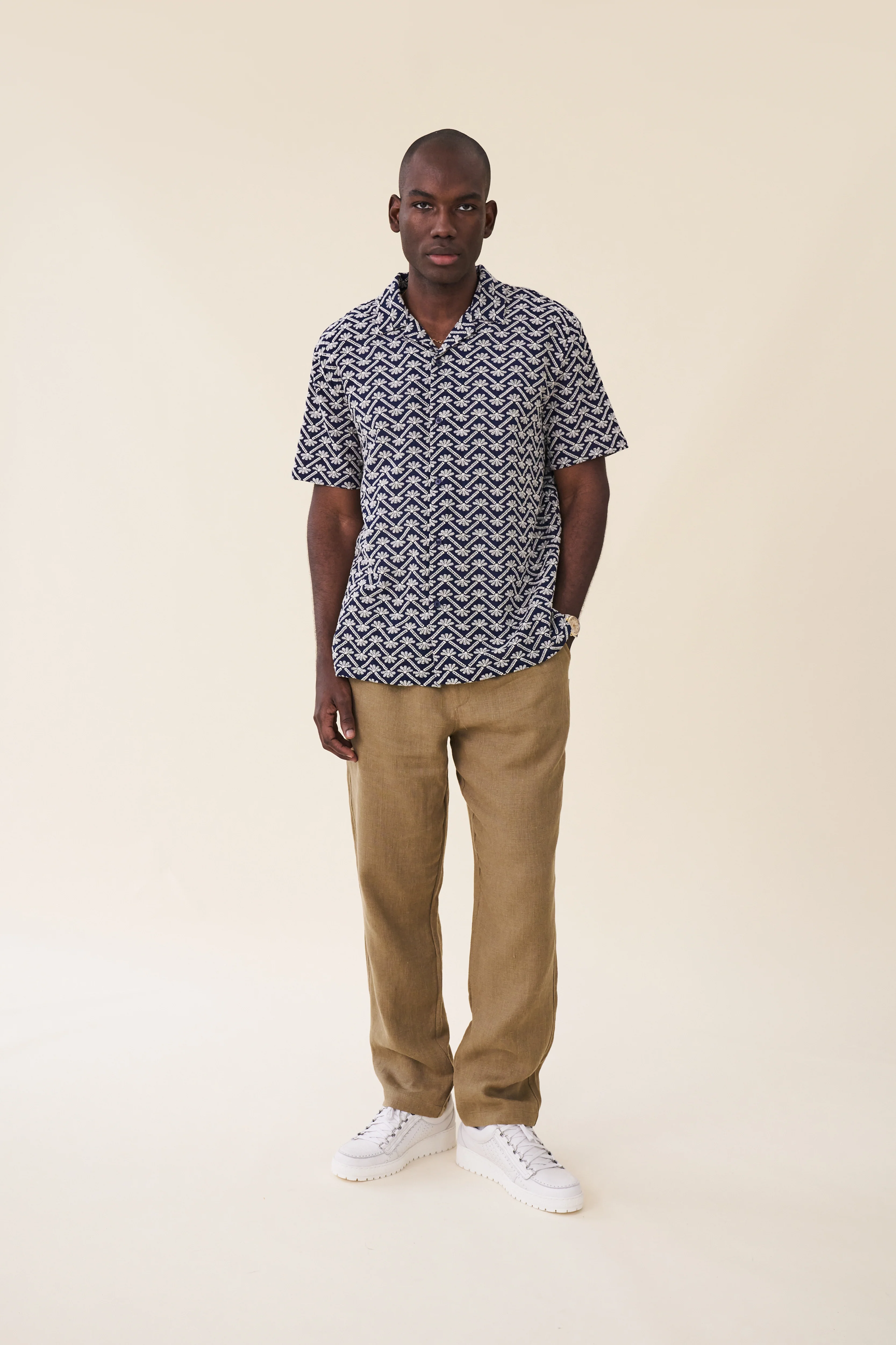 RELAXED LINEN TROUSERS - ARMY GREEN - Image 5