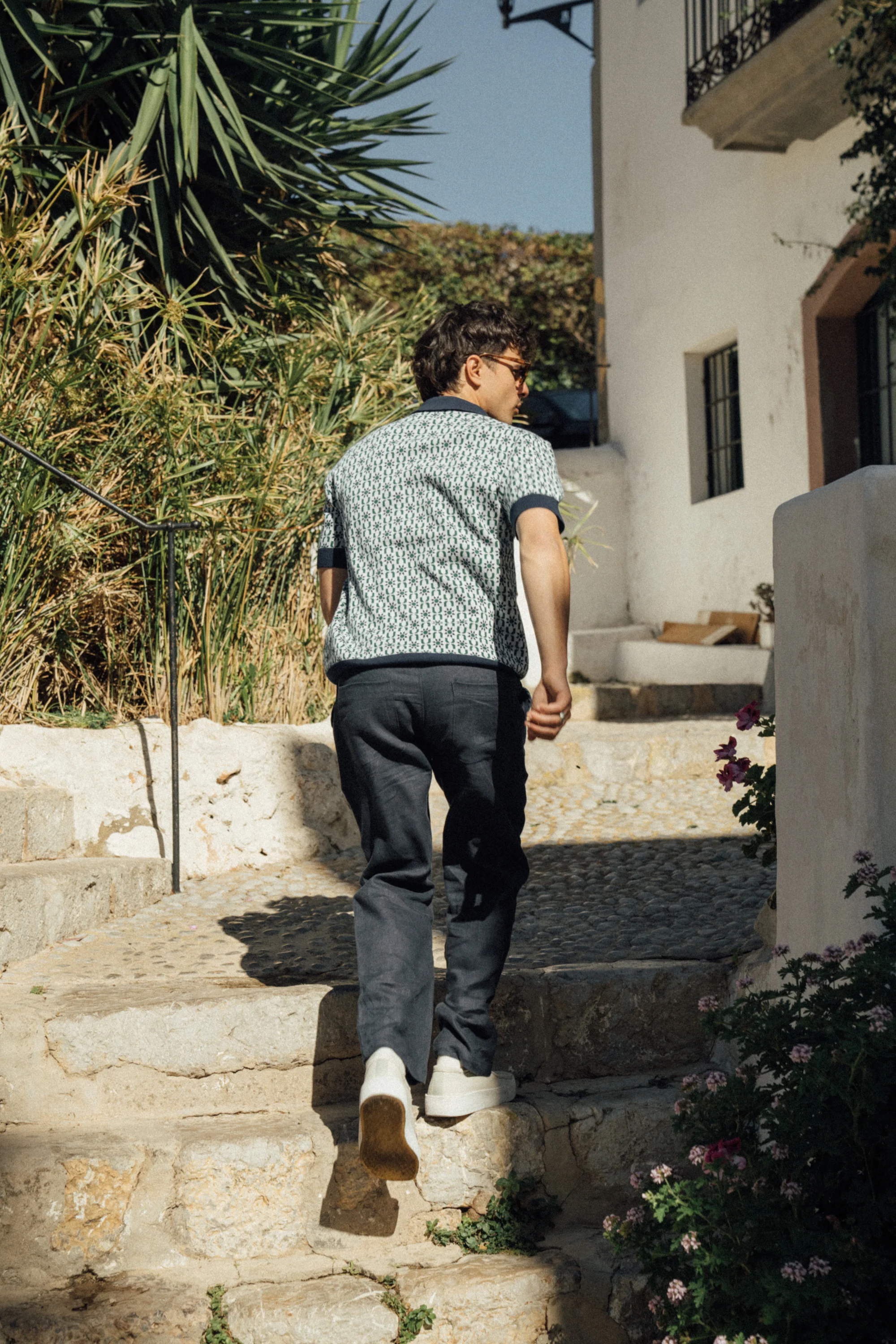 RELAXED LINEN TROUSERS - NAVY - Image 8