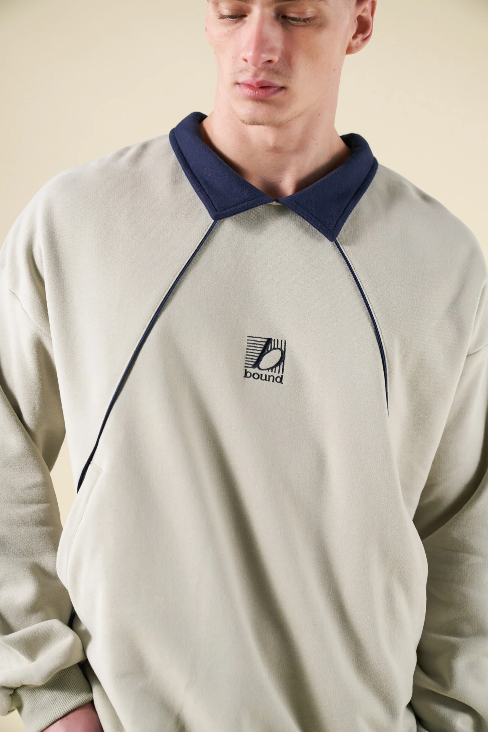RETRO SPORTS GRID SWEATER - GREY / NAVY - Image 4
