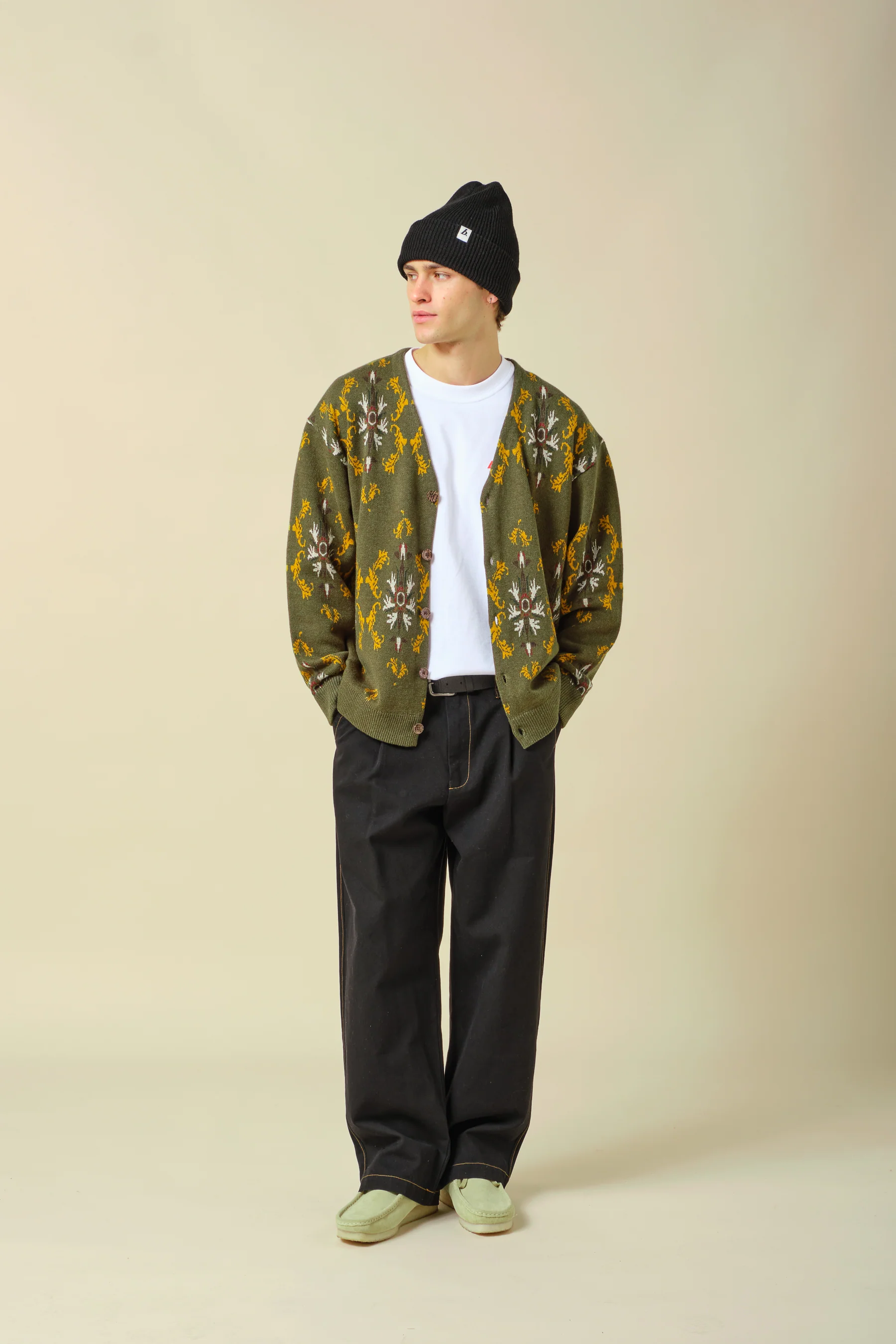 SAMSON CARDIGAN - MOSS GREEN - Image 2