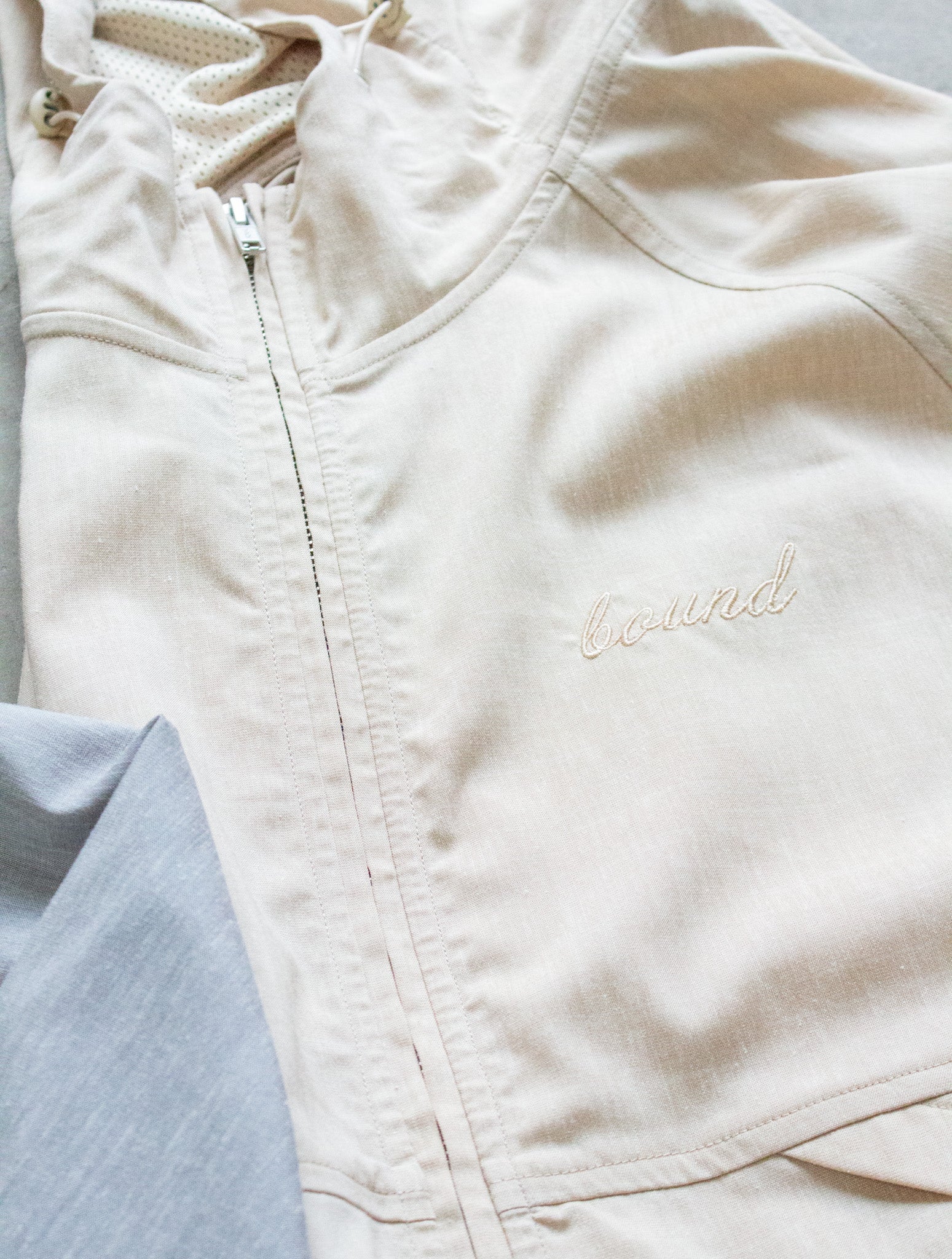 SAND LINEN WINDBREAKER - Image 10
