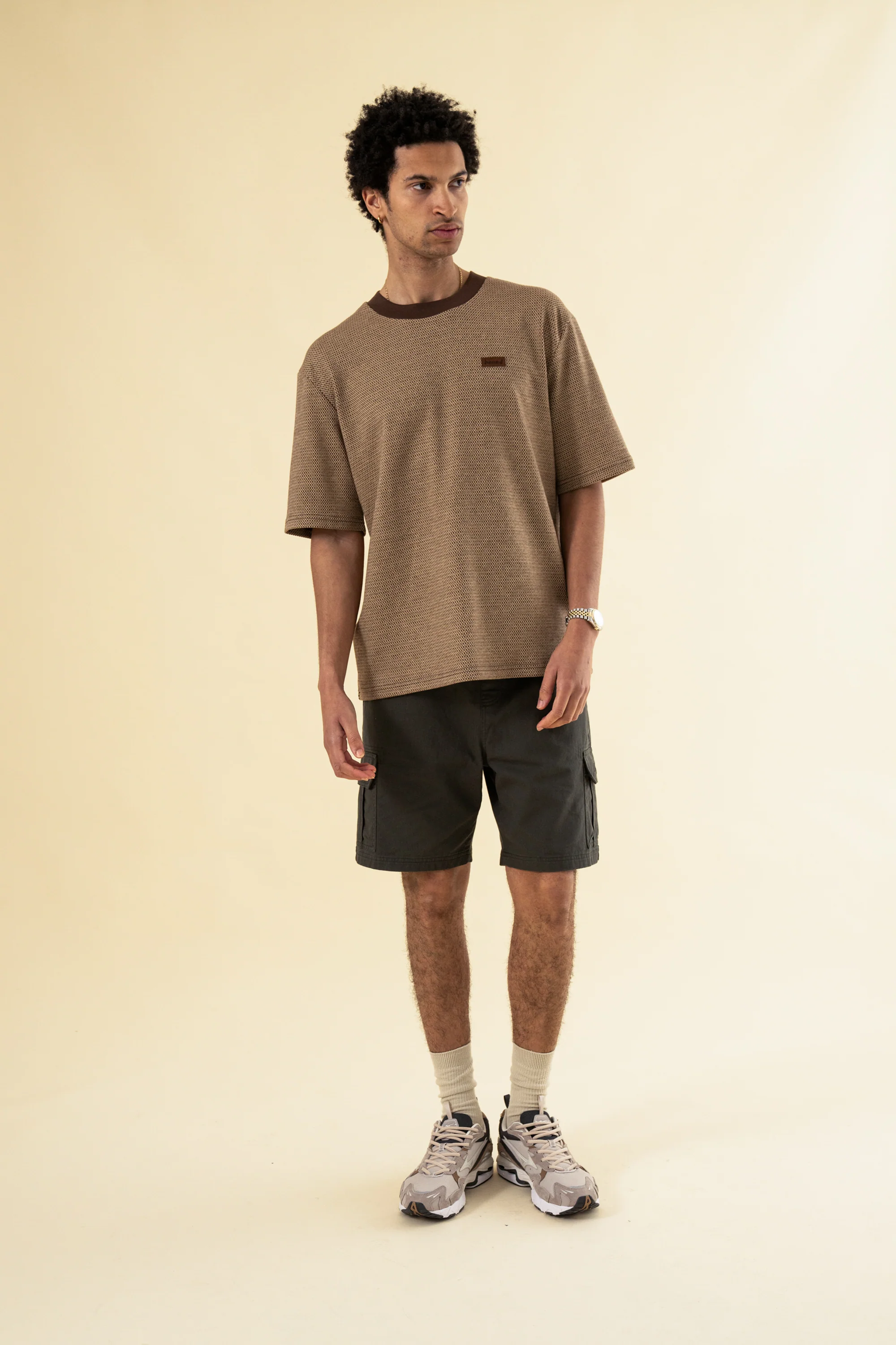 SHAPED JACQUARD TEE - BROWN - Image 3