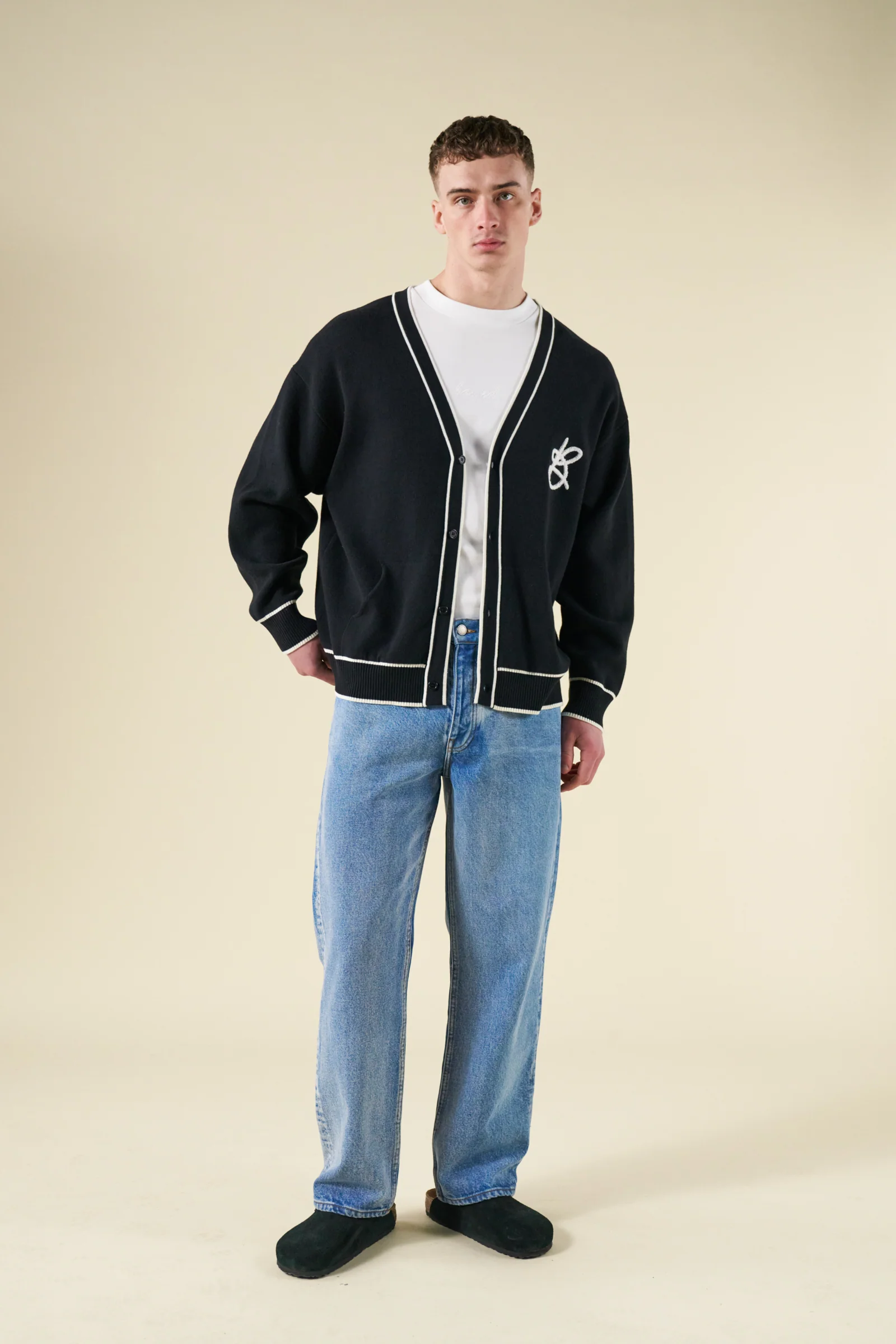 SIGNATURE CHENILLE CARDIGAN - BLACK - Image 7