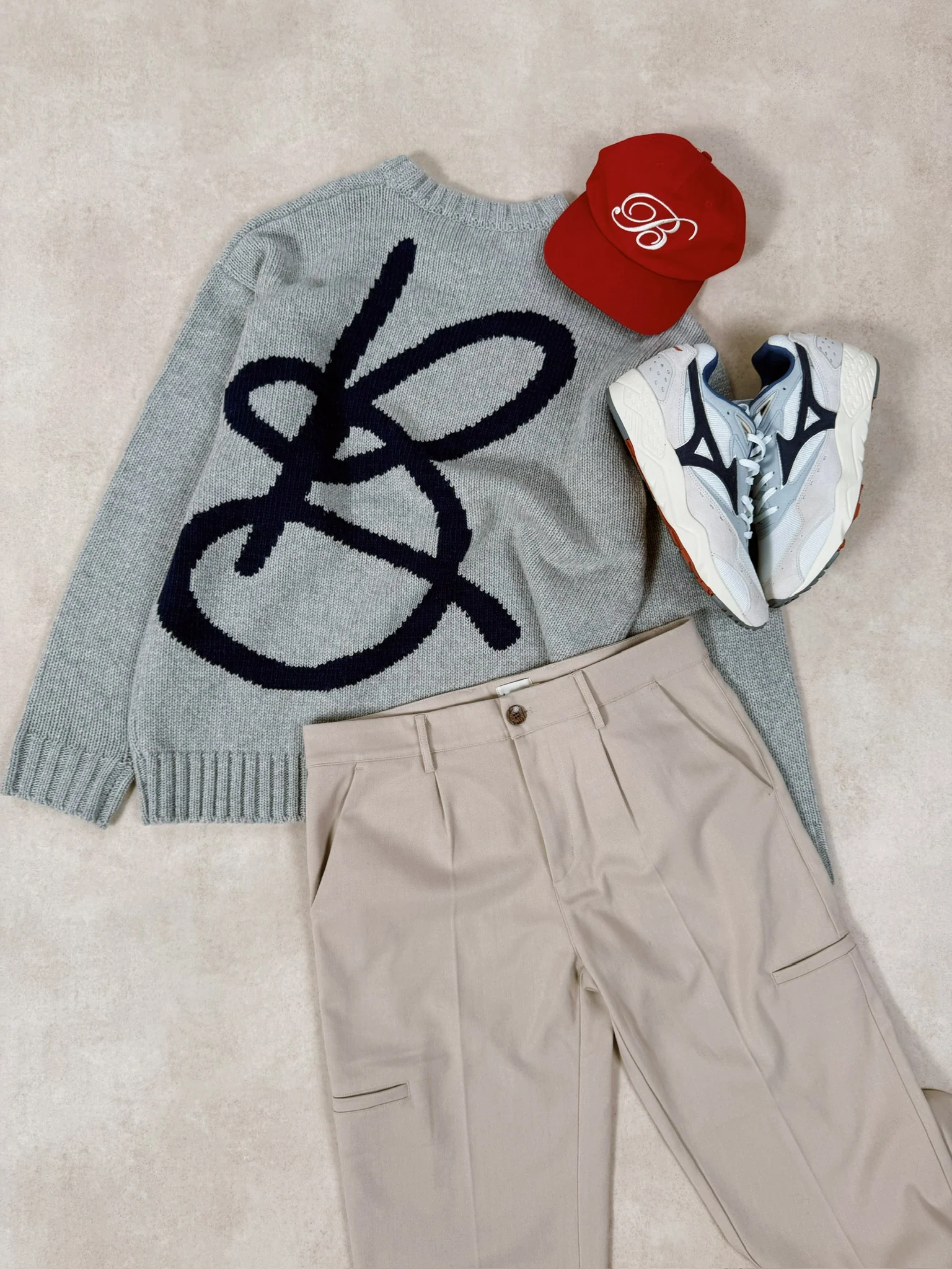 SIGNATURE INTARSIA KNIT SWEATER - GREY - Image 11