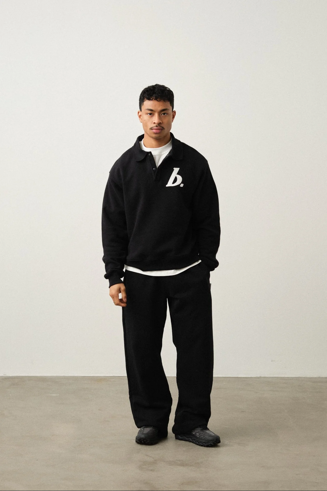 STAMP JOGGERS - BLACK - Image 4