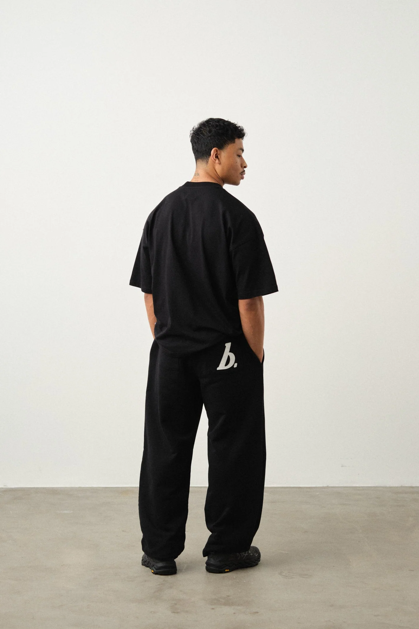 STAMP JOGGERS - BLACK - Image 7