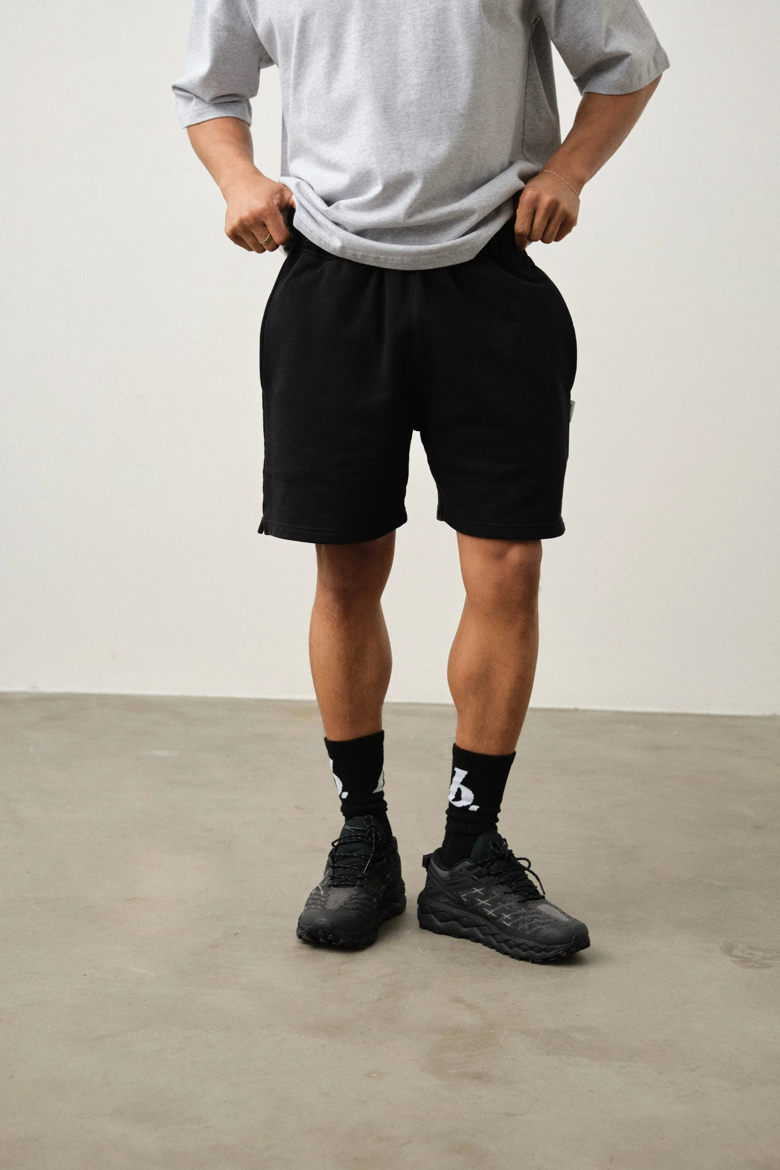 STAMP SHORTS - BLACK - Image 2