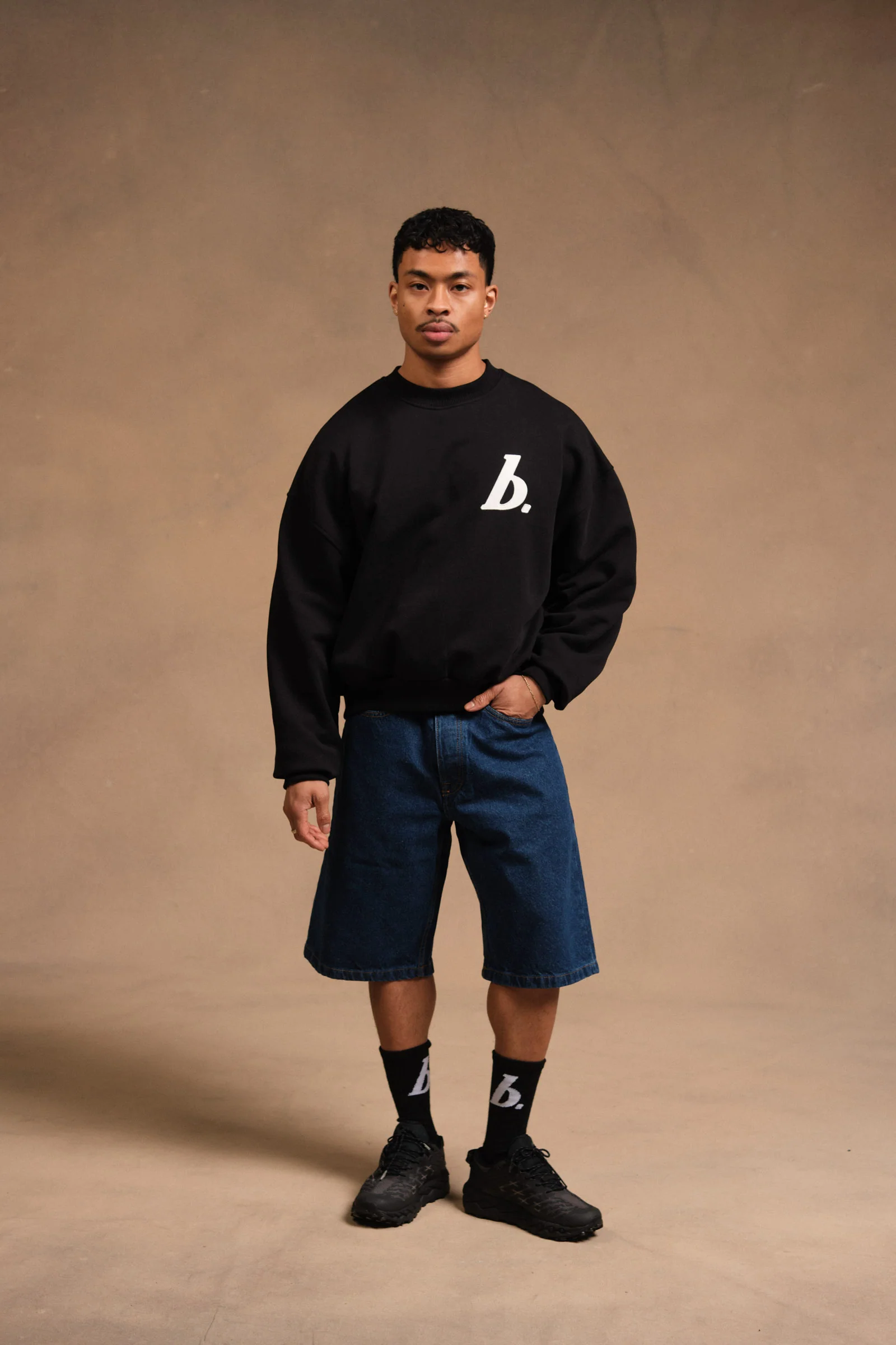 STAMP SWEATER - BLACK - Image 6