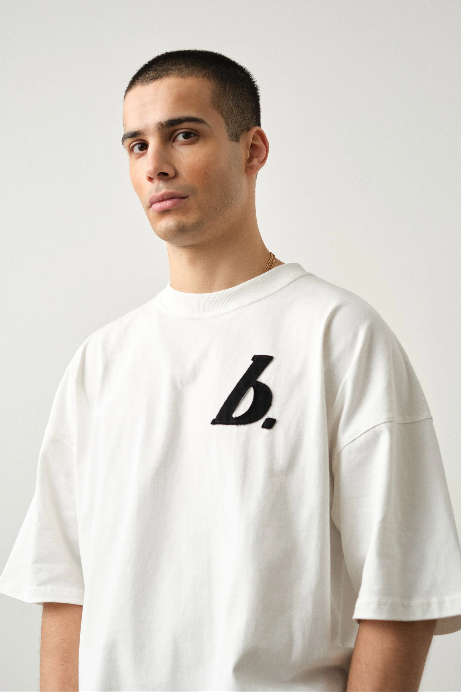 STAMP BOXY TEE - WHITE - Image 4