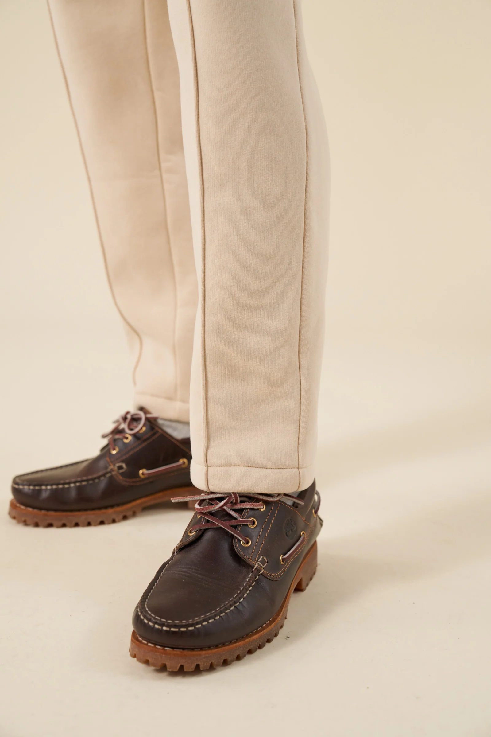 CUFFLESS PLEAT JOGGERS - CREAM - Image 7