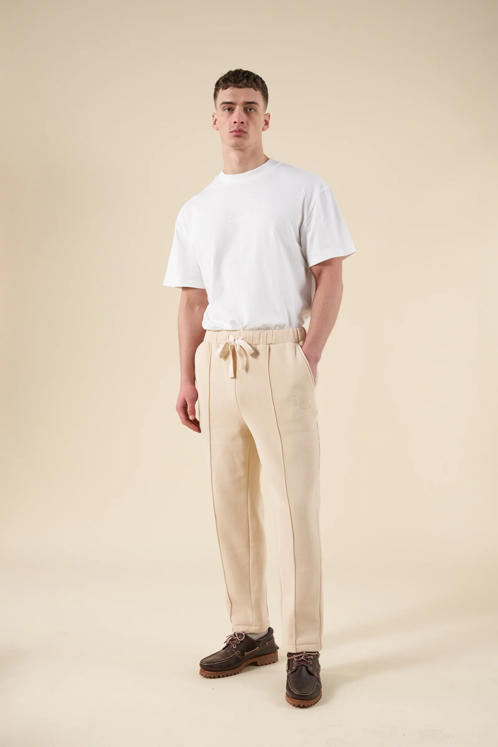 CUFFLESS PLEAT JOGGERS - CREAM - Image 9