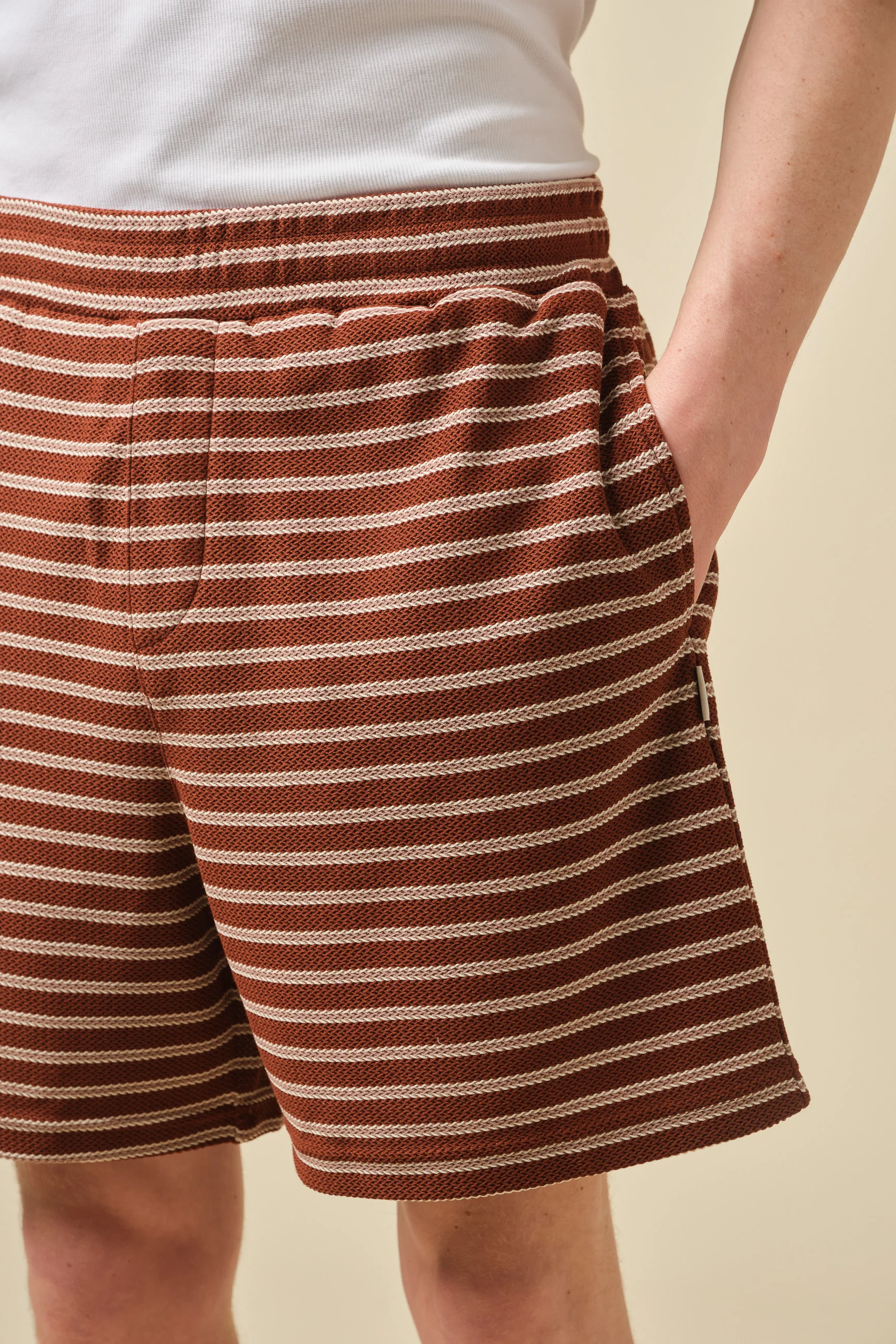 STRIPE JACQUARD RUST SHORTS - Image 5