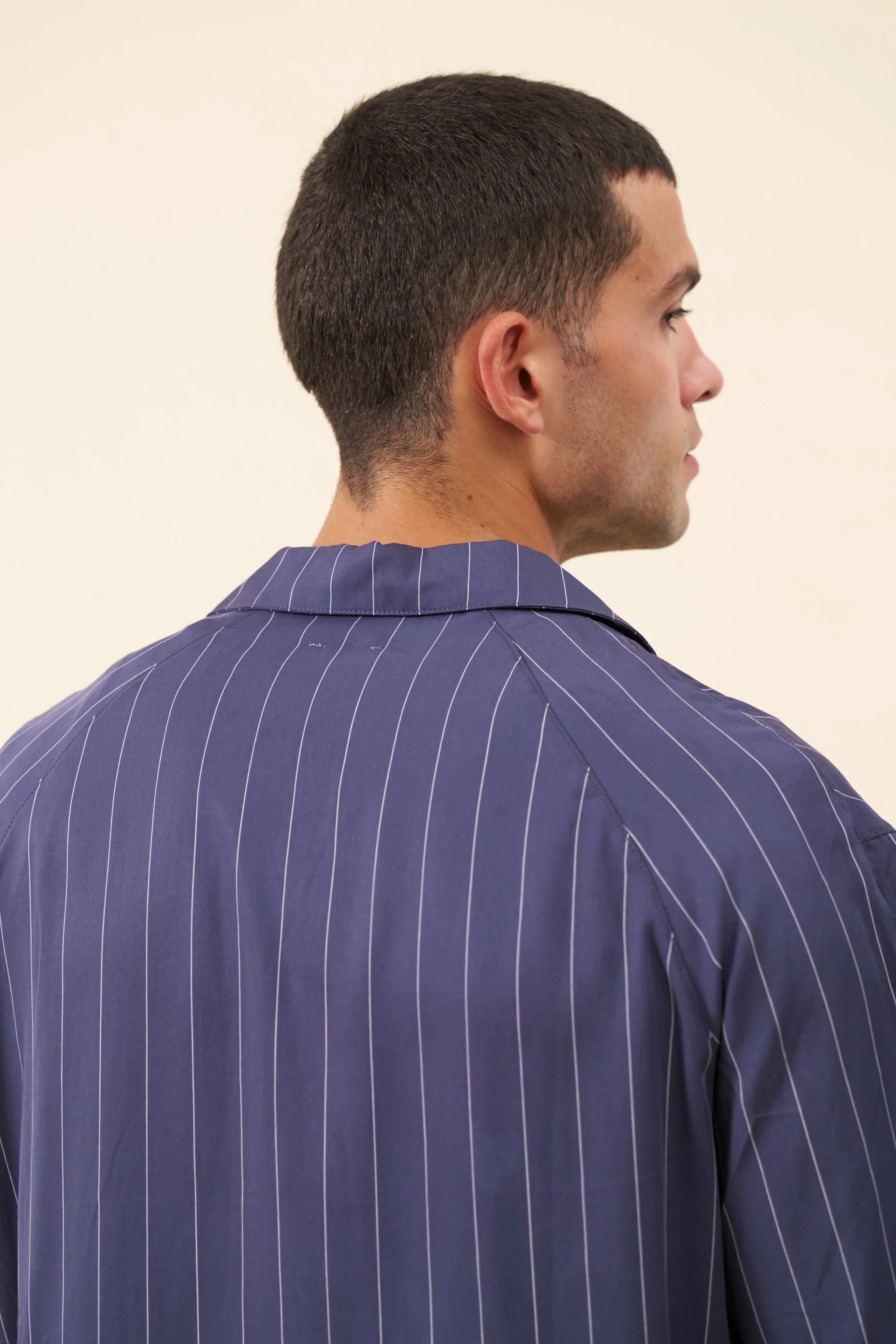 STRIPE TENCEL RAGLAN SHIRT - NAVY - Image 6