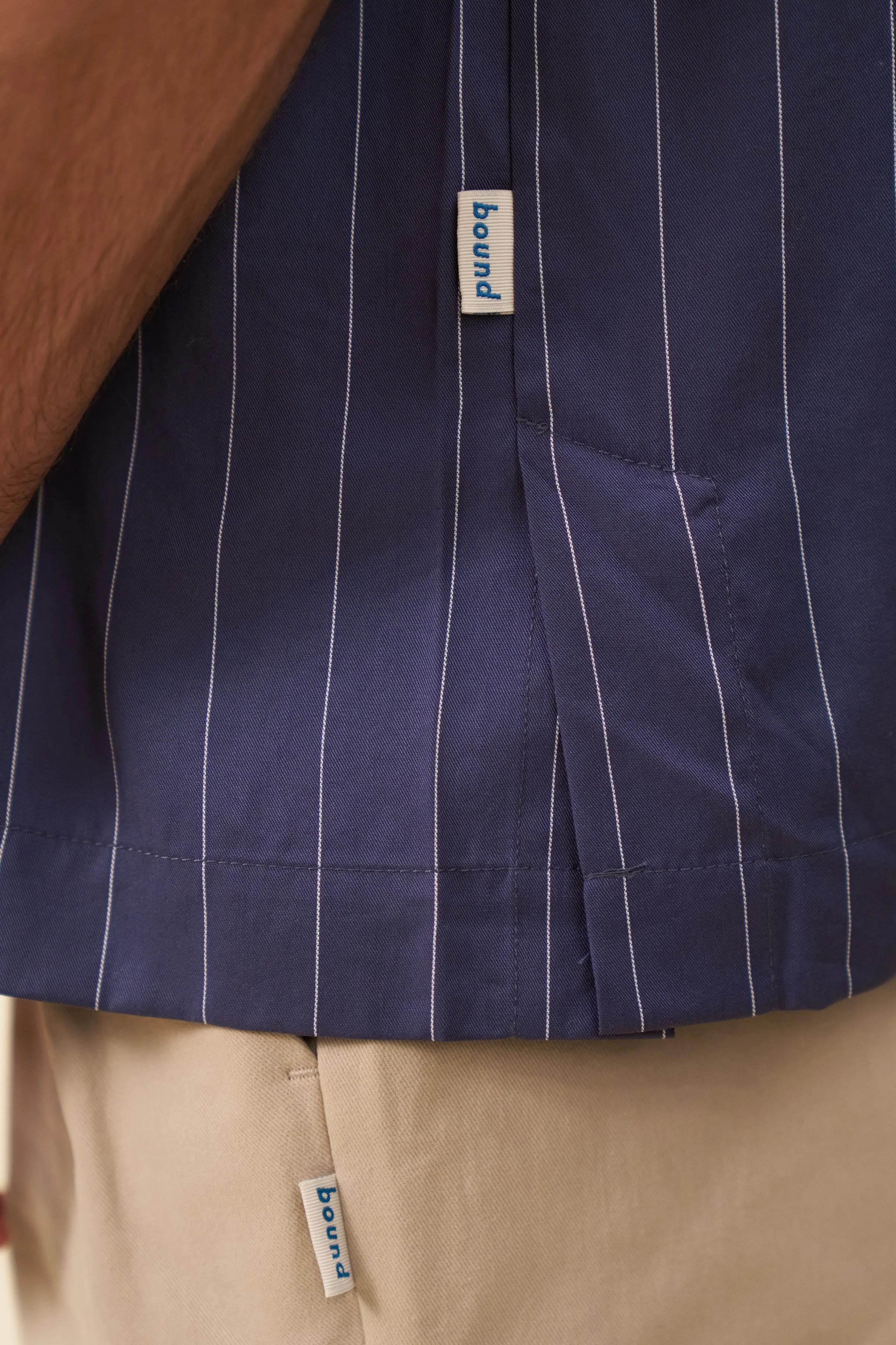 STRIPE TENCEL RAGLAN SHIRT - NAVY - Image 7
