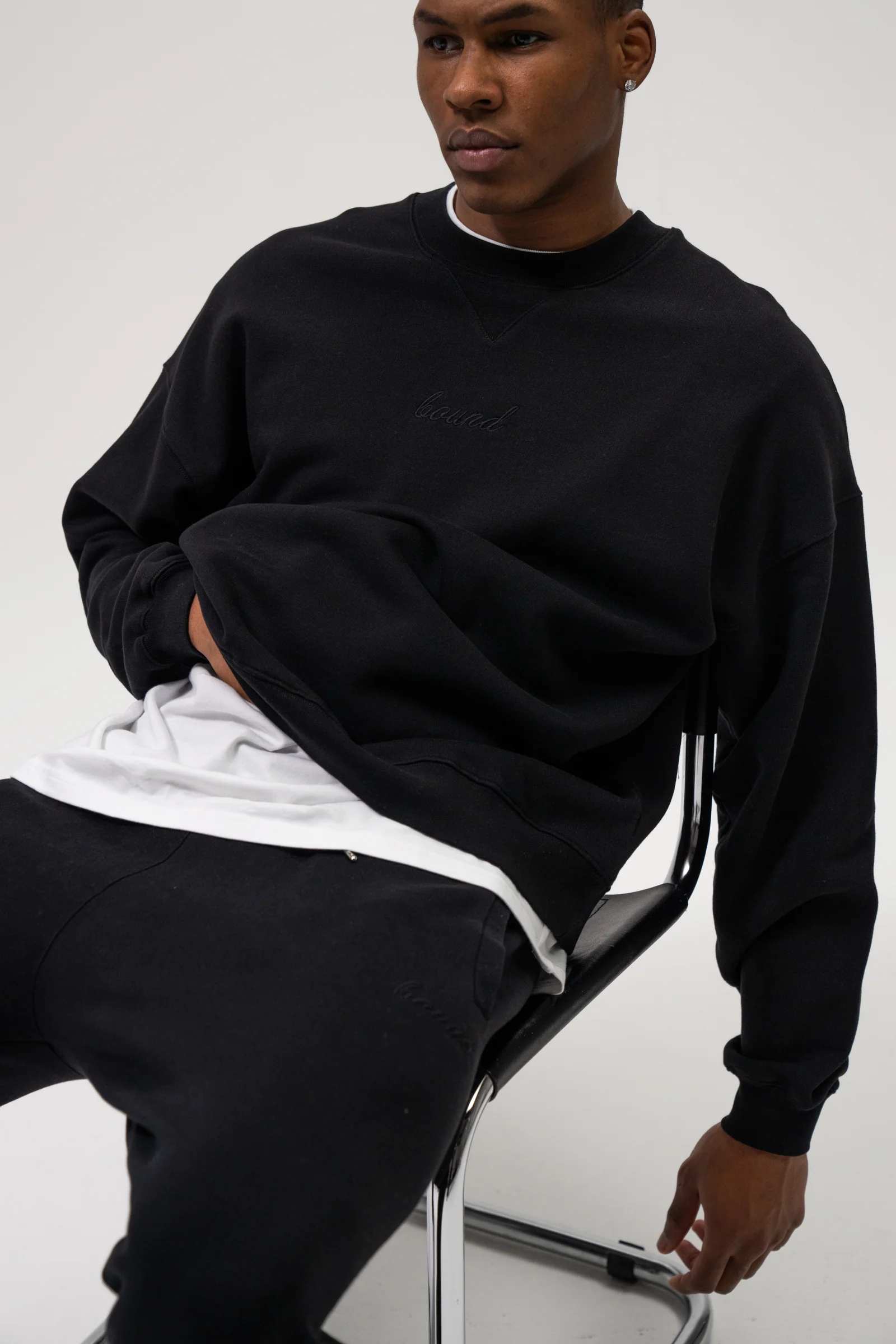 SUSTAIN BLACK SWEATER - Image 5