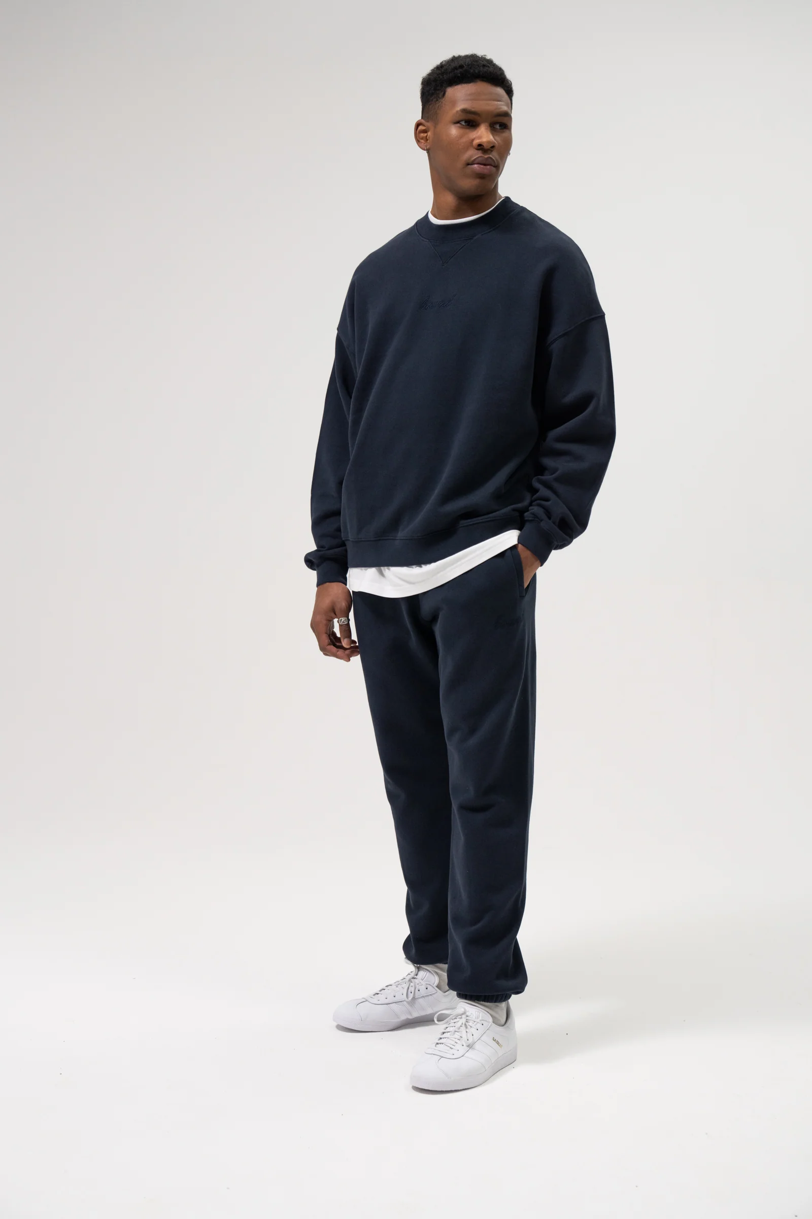 SUSTAIN NAVY SWEATER - Image 2