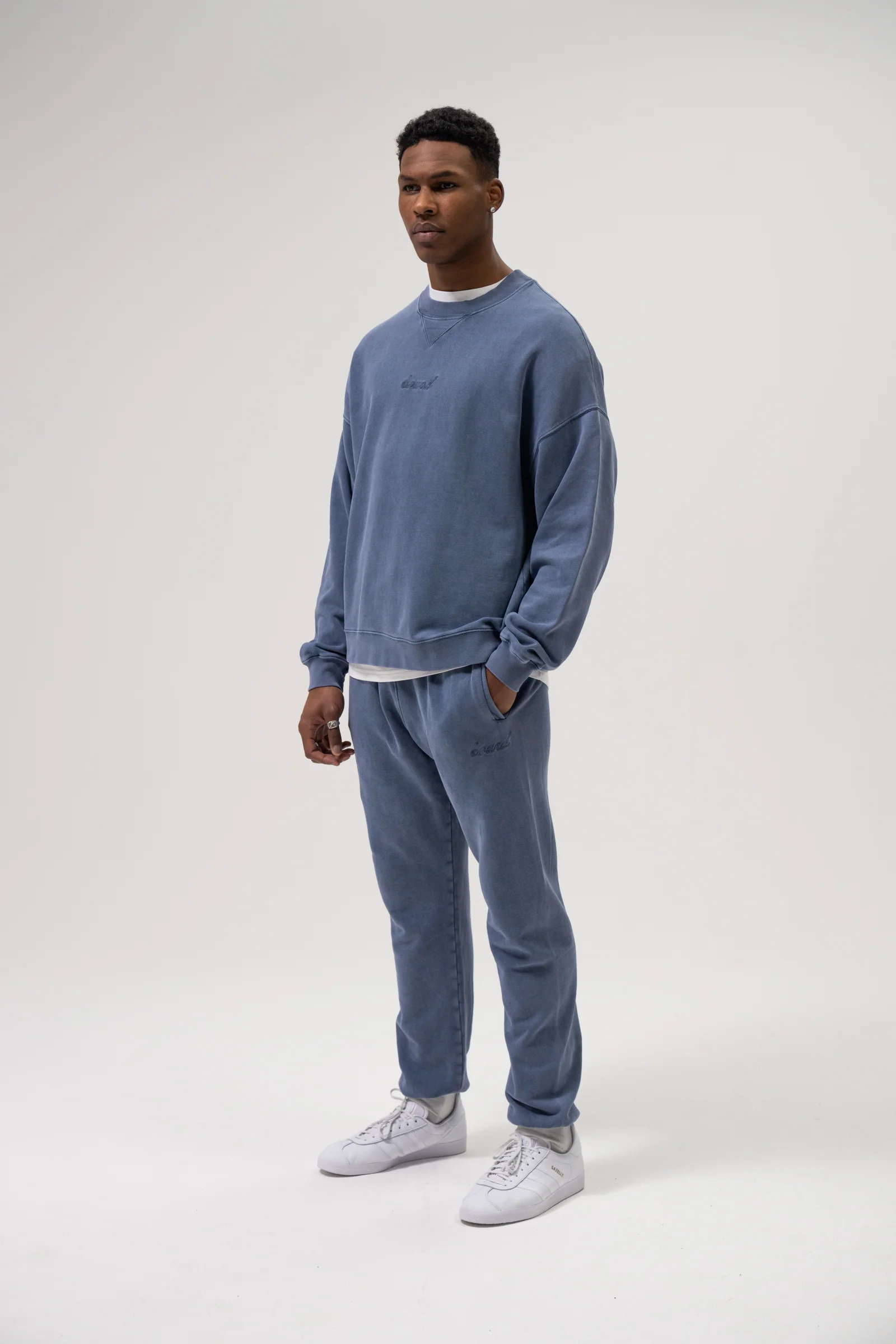SUSTAIN WASHED BLUE SWEATER & JOGGERS SET - Image 2