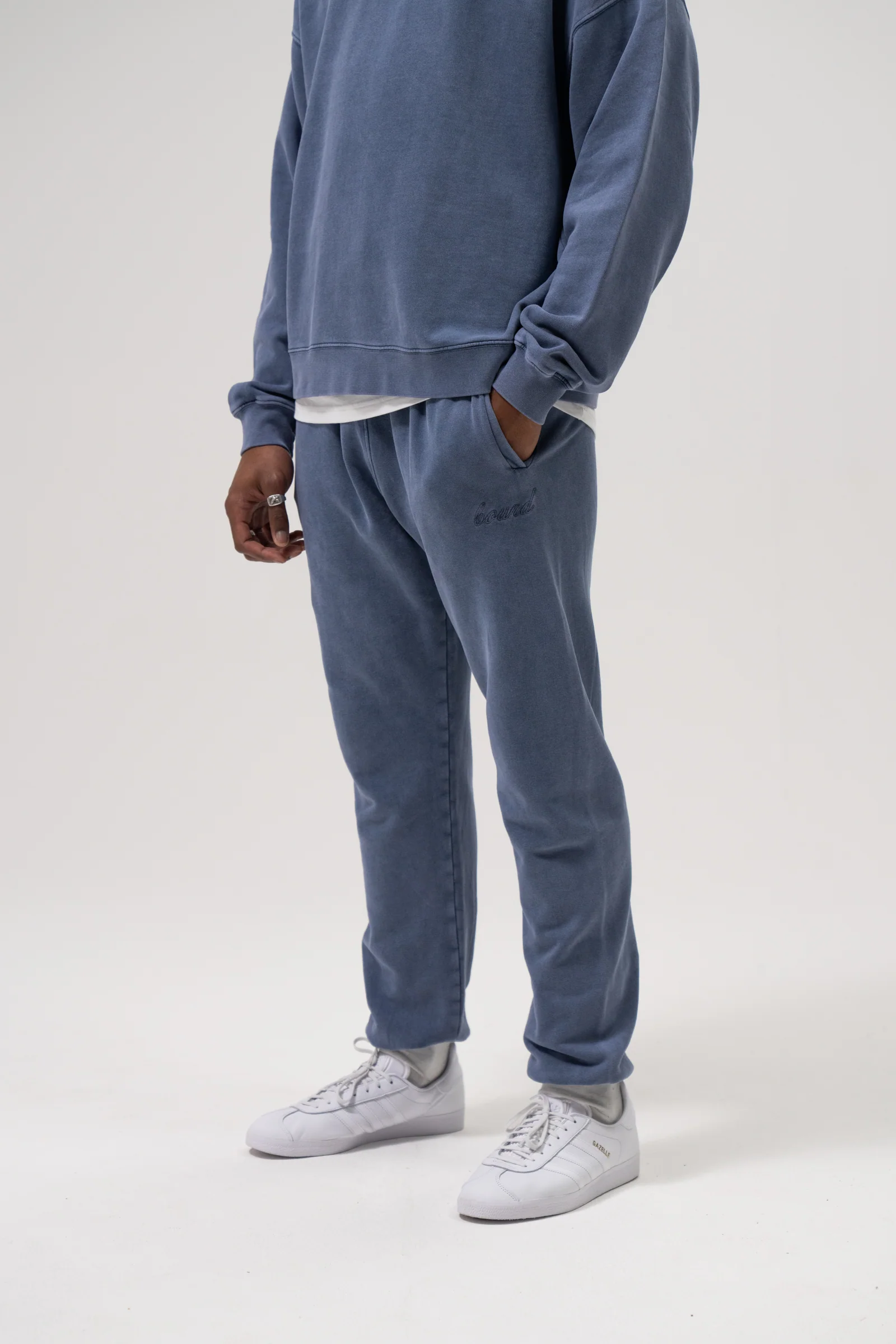 SUSTAIN WASHED BLUE SWEATER & JOGGERS SET - Image 4