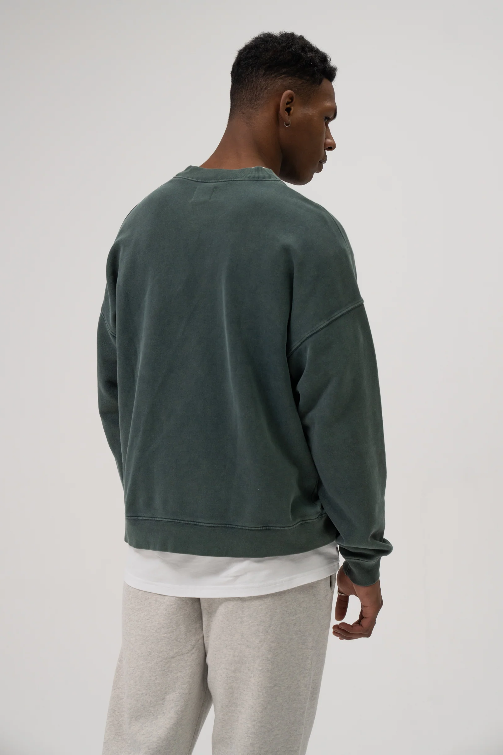 SUSTAIN WASHED GREEN SWEATER - Image 3