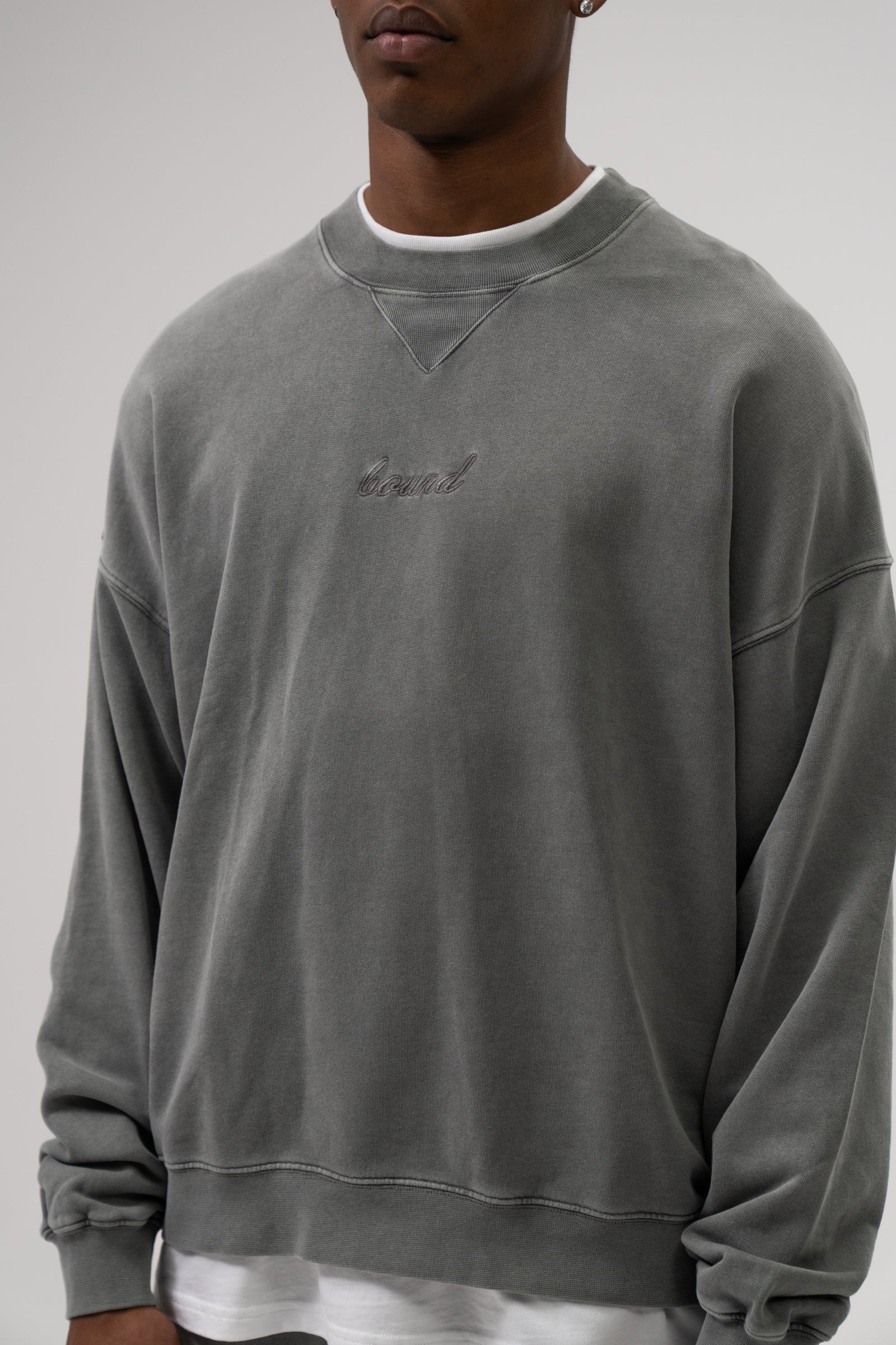 SUSTAIN WASHED GREY SWEATER & JOGGERS SET - Image 3