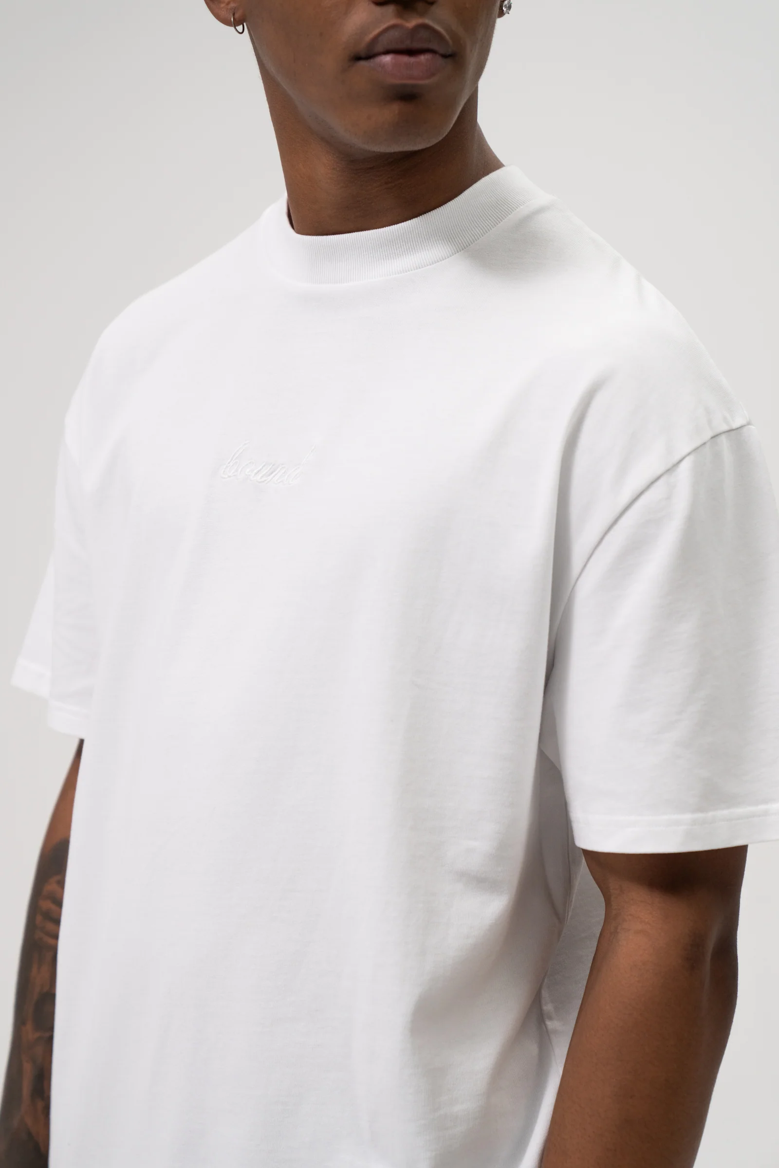 SUSTAIN WHITE TEE - Image 4