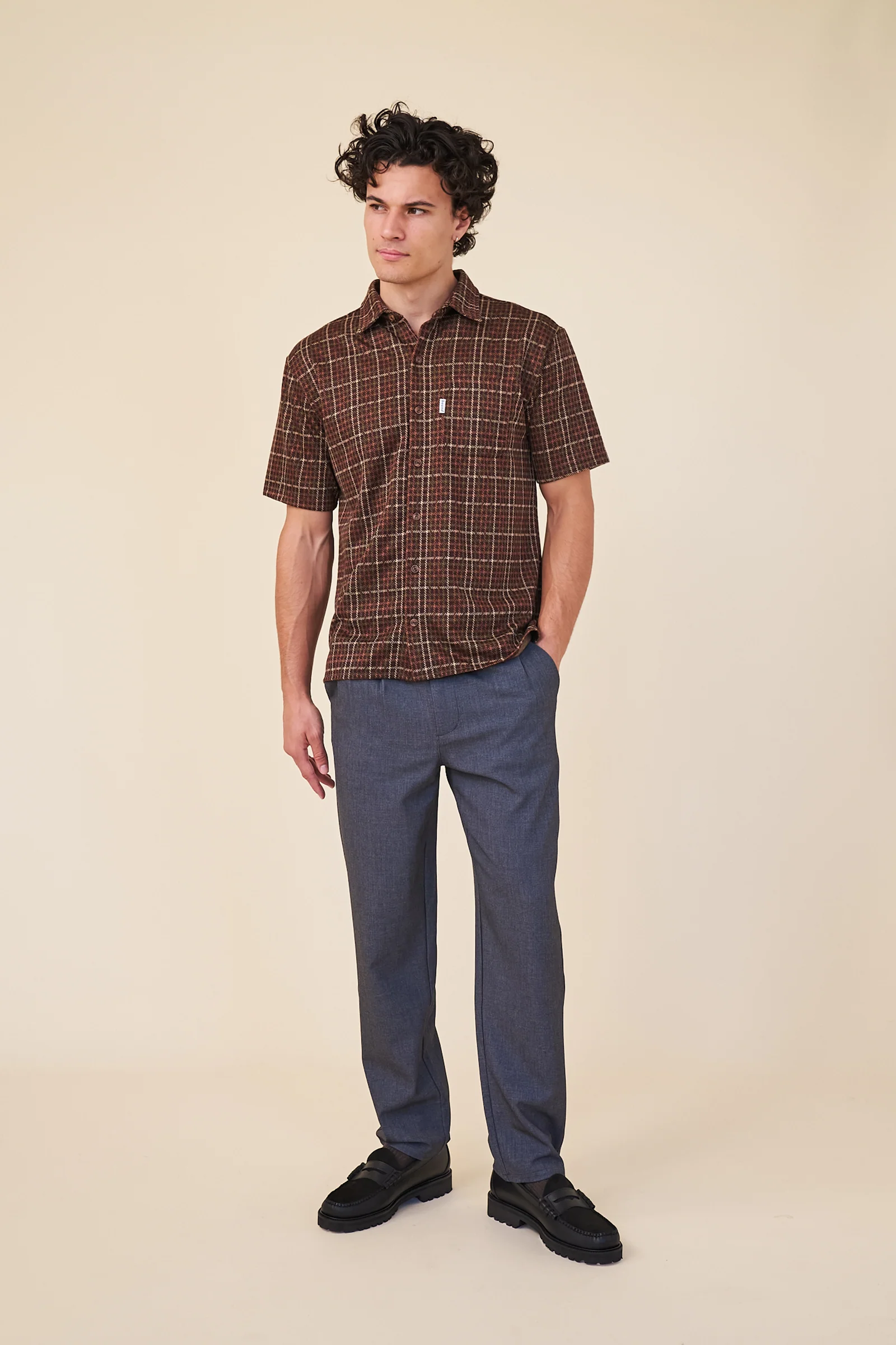 TAPERED DOUBLE PLEAT TROUSER - GREY - Image 4