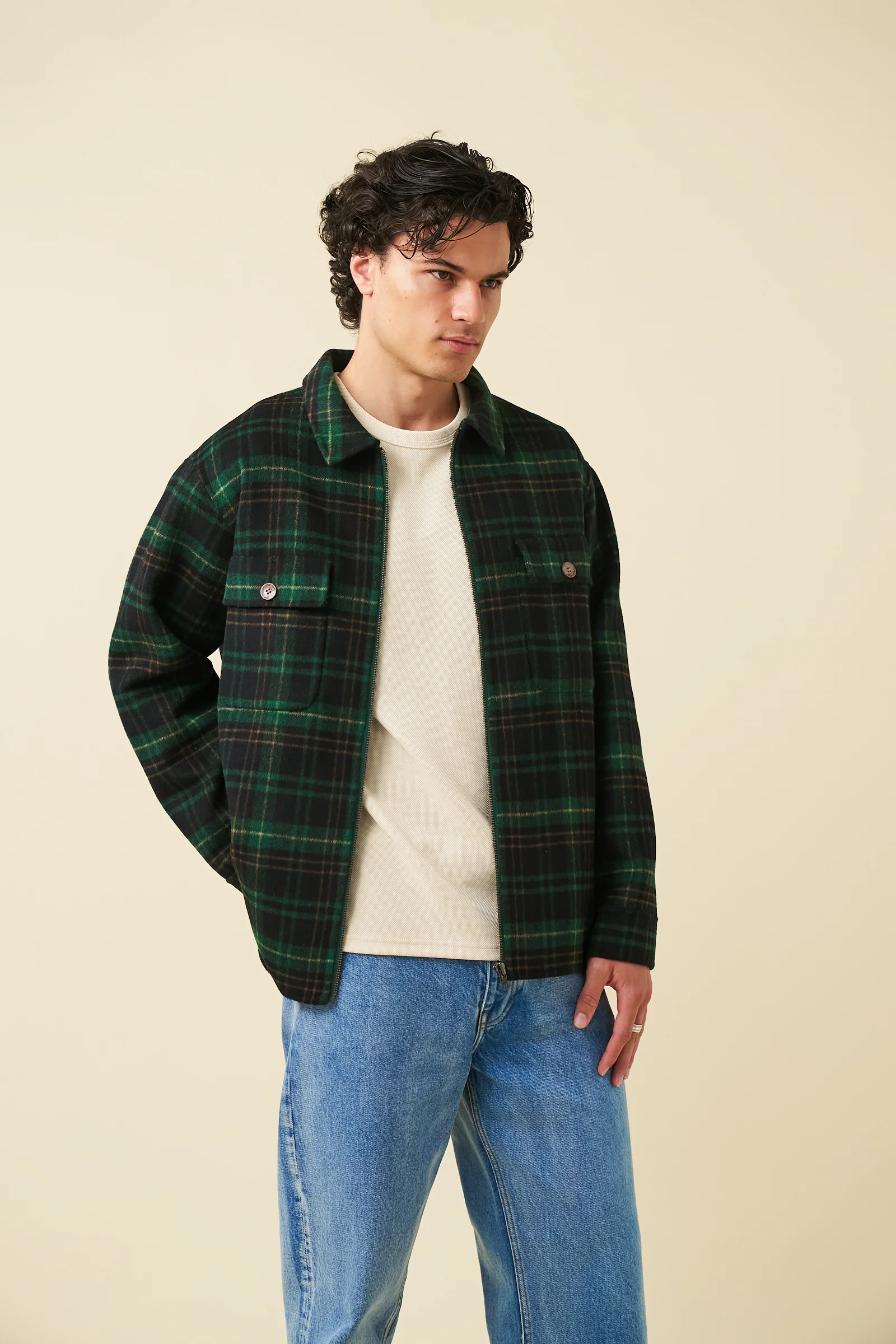 TEXTURED DUTY TEE - ECRU - Image 7