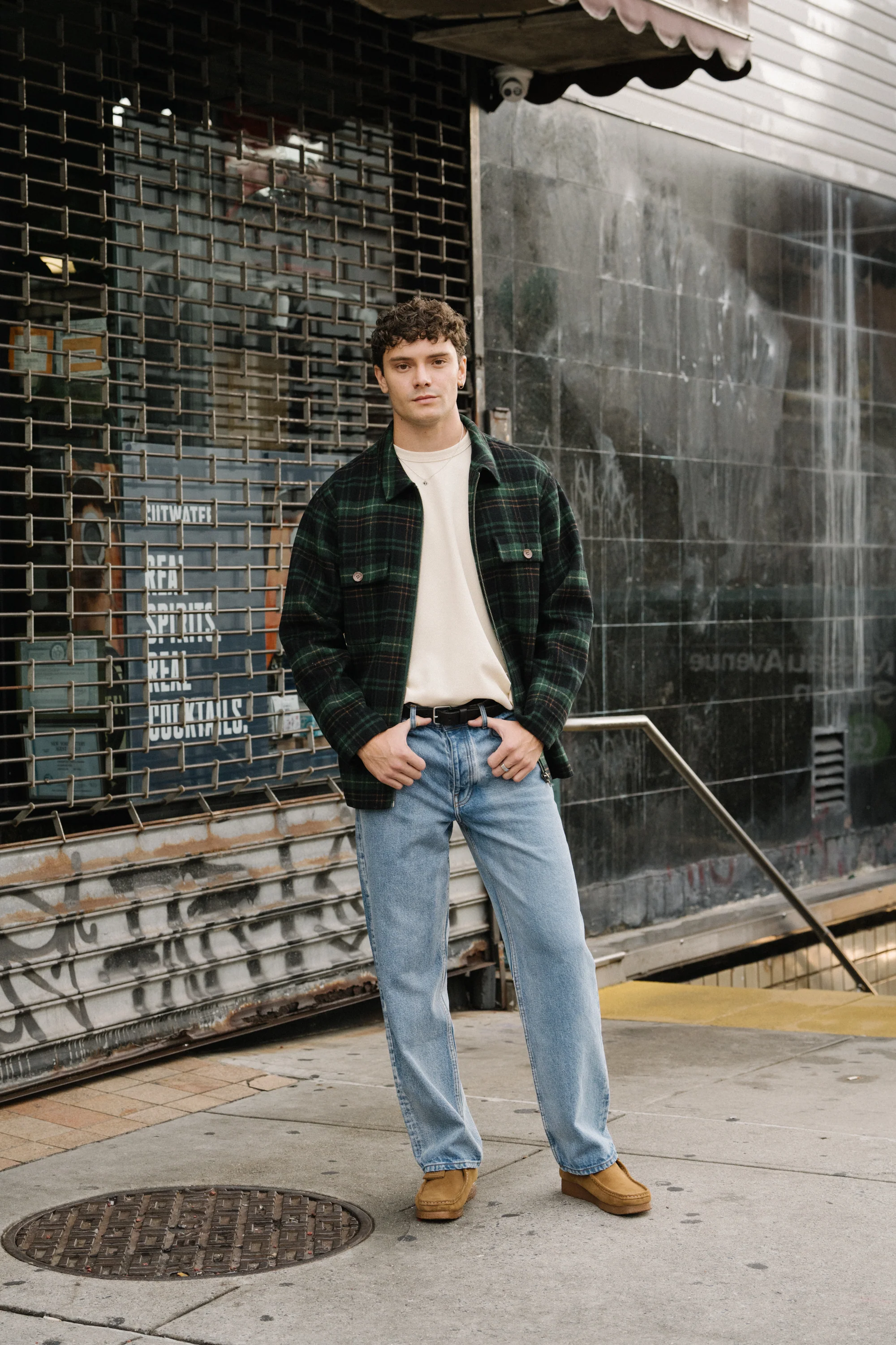 TEXTURED DUTY TEE - ECRU - Image 8