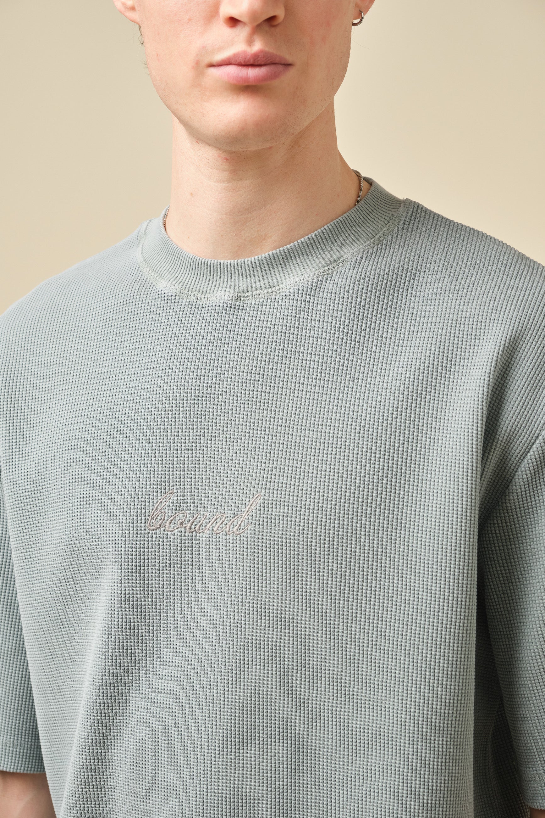 VINTAGE WASHED WAFFLE TEE - GREY - Image 2