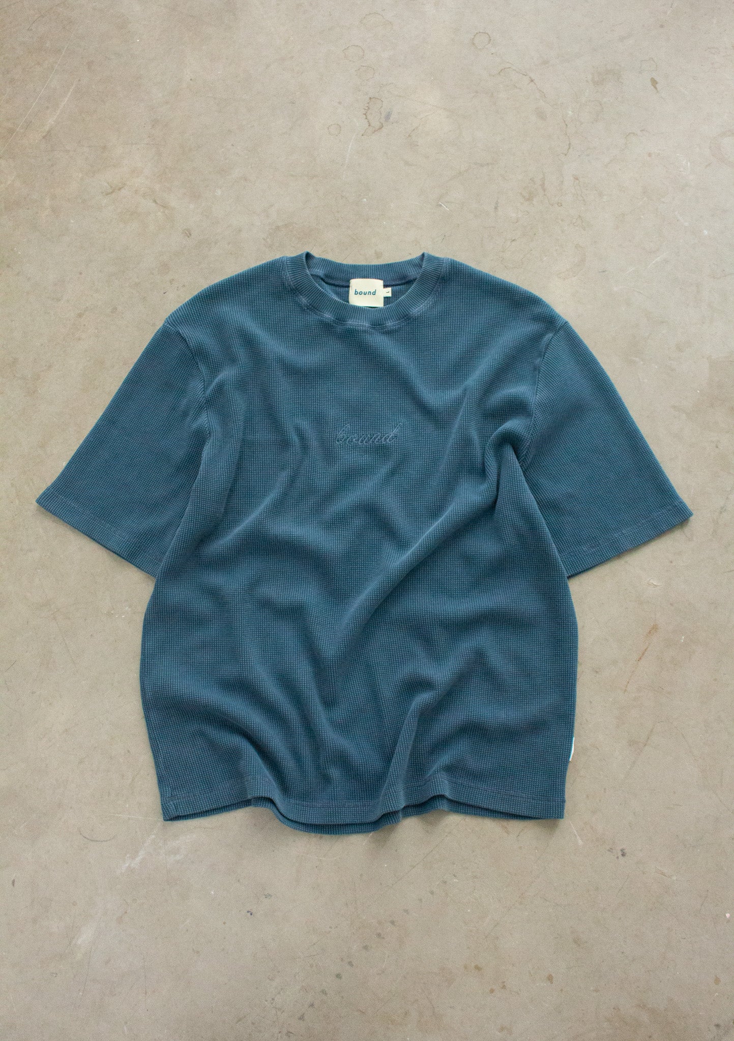 VINTAGE WASHED WAFFLE TEE - NAVY - Image 5