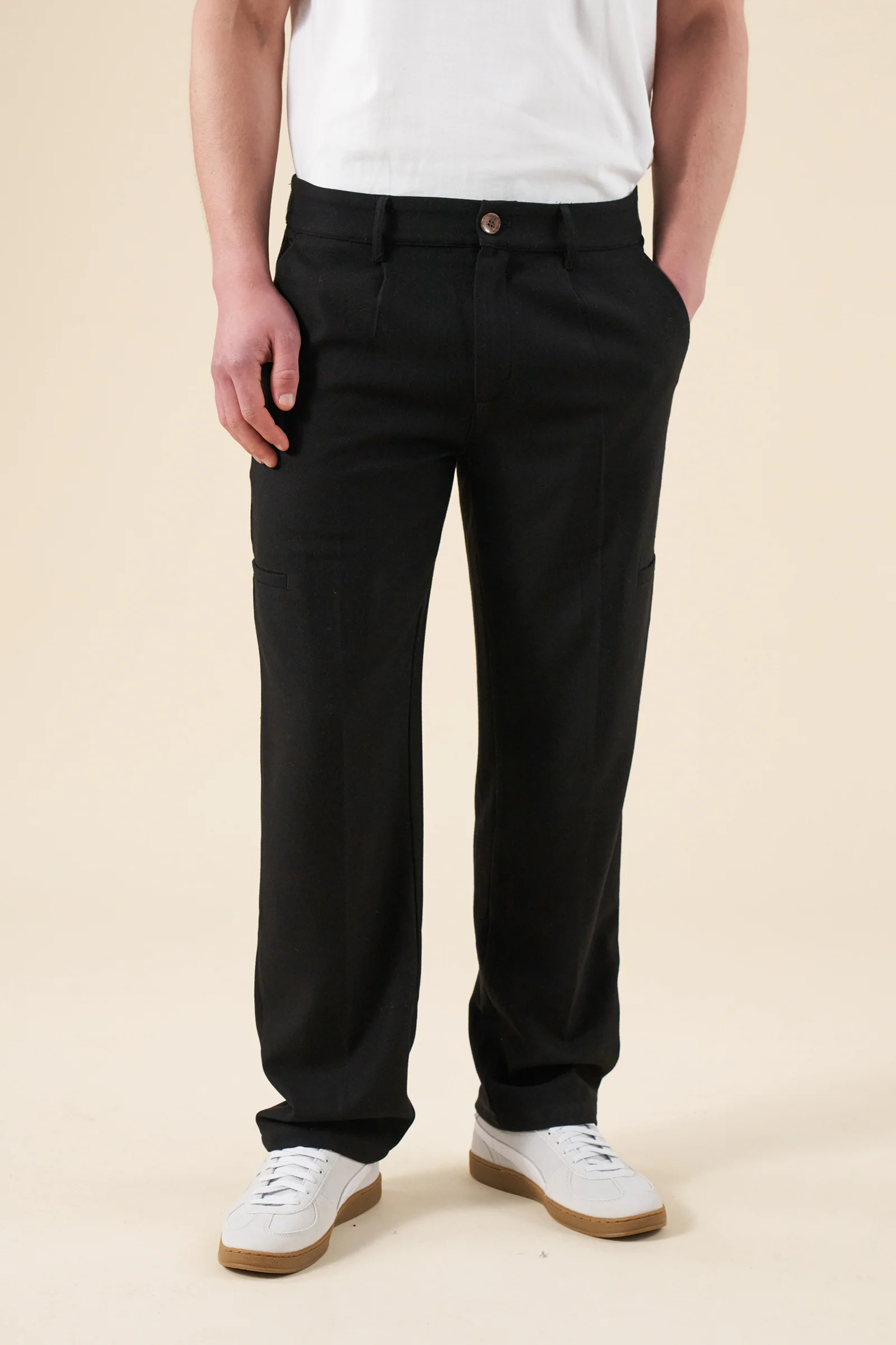 TAPERED CASUAL TROUSER - BLACK