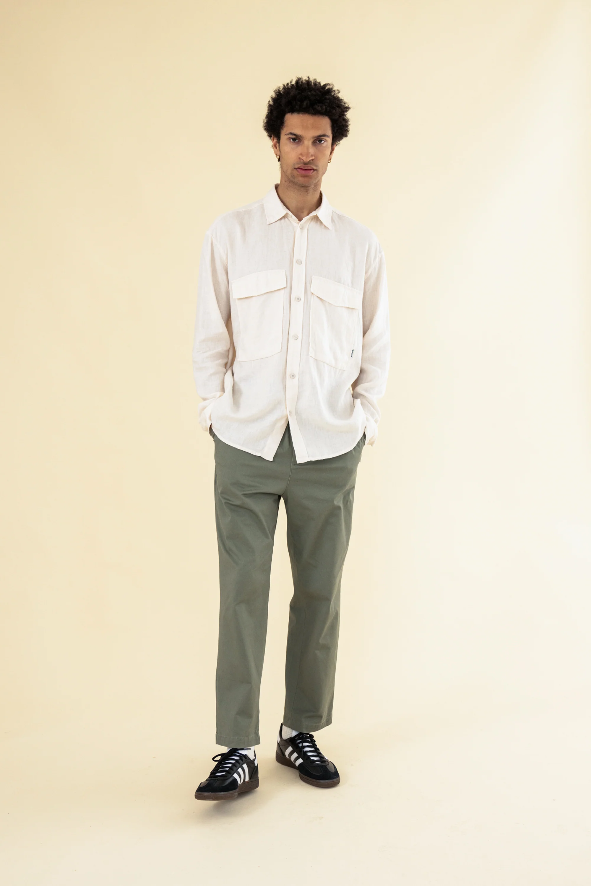 WILLIAM STAPLE COTTON TROUSER - OLIVE - Image 5