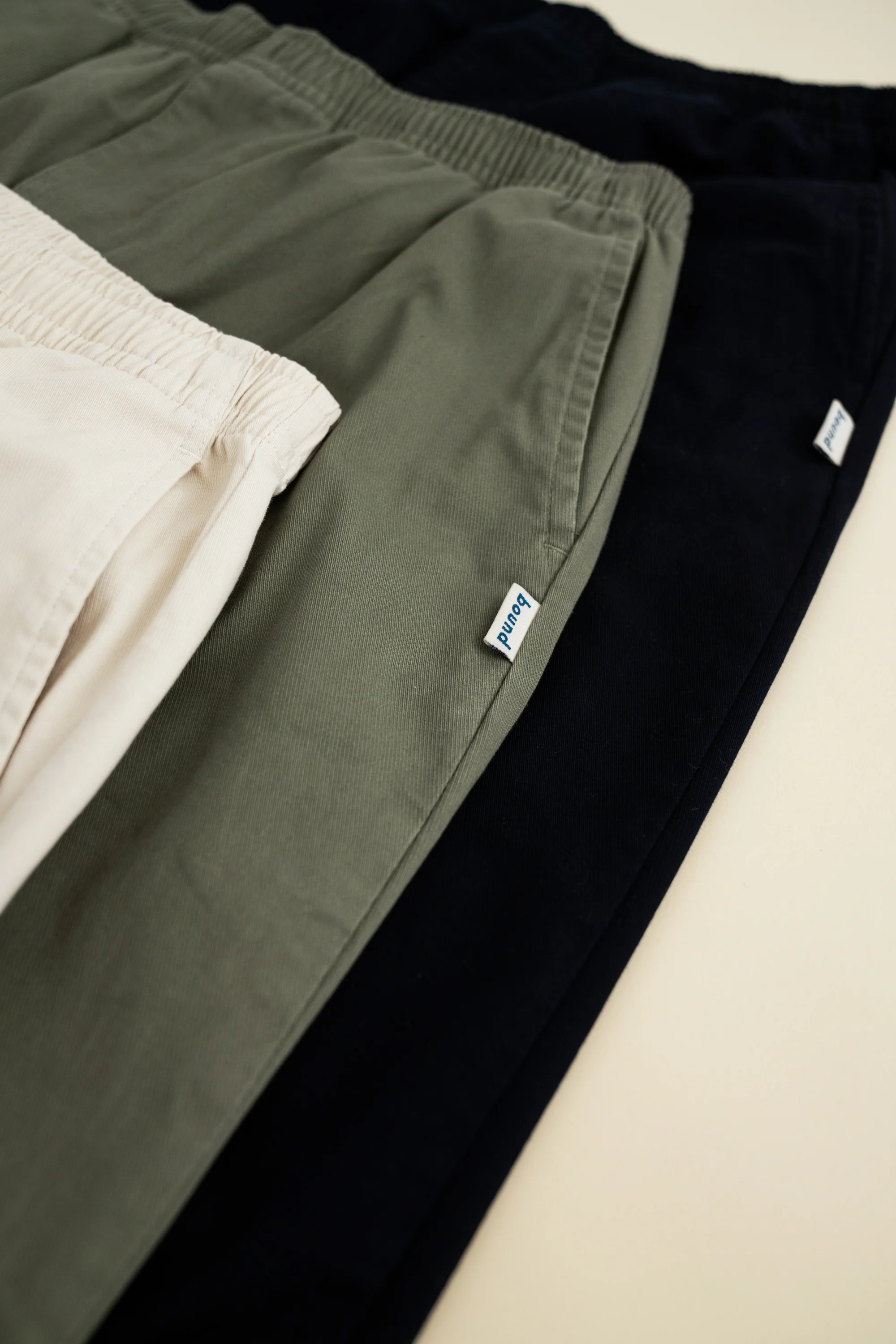 WILLIAM STAPLE COTTON TROUSER - OLIVE - Image 9