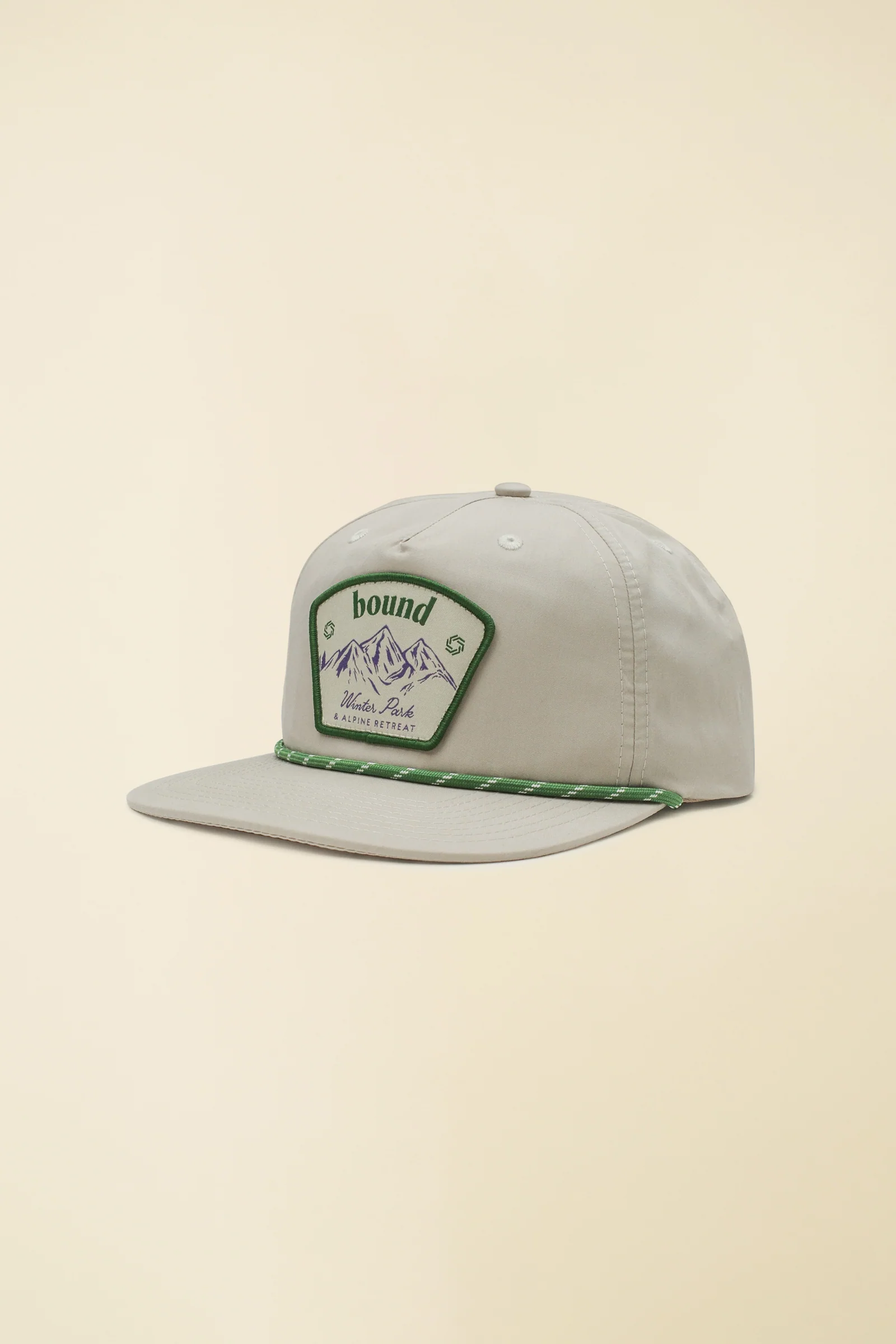 WINTER RESORT NYLON CAP