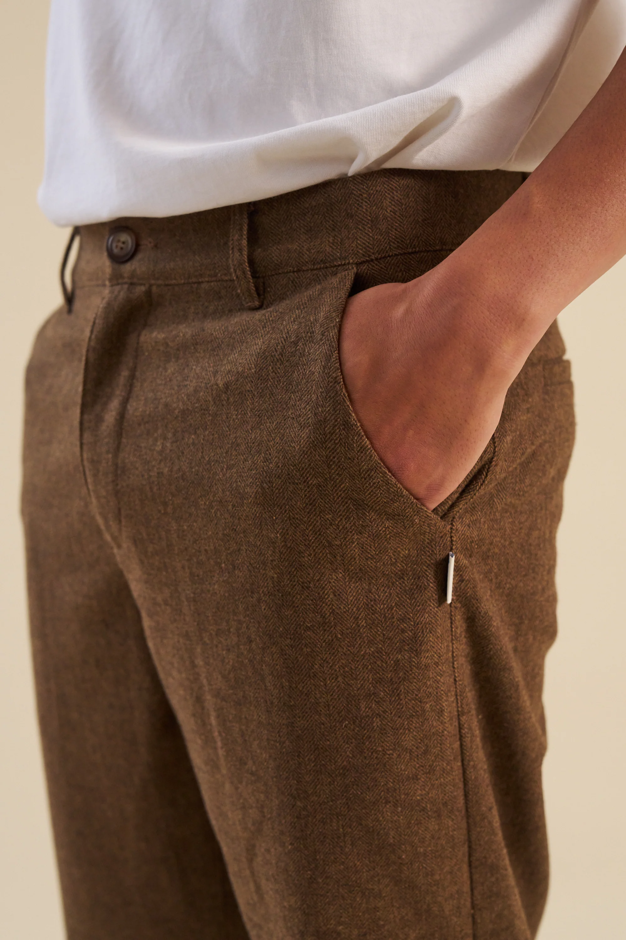 WOOL TEXTURED CROPPED TROUSER - Image 2